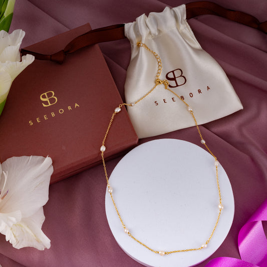 The Pearl String Necklace