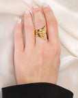 Curved Elegance Ring Seebora