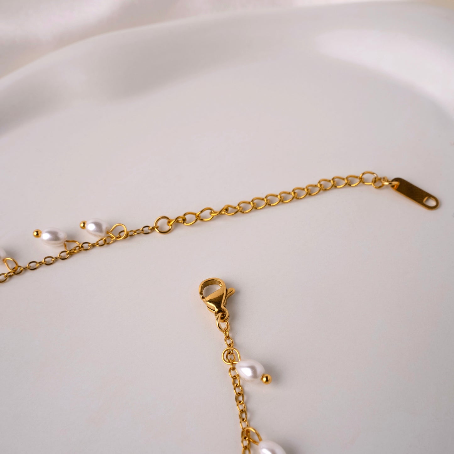 Opulent Pearl Chain Bracelet