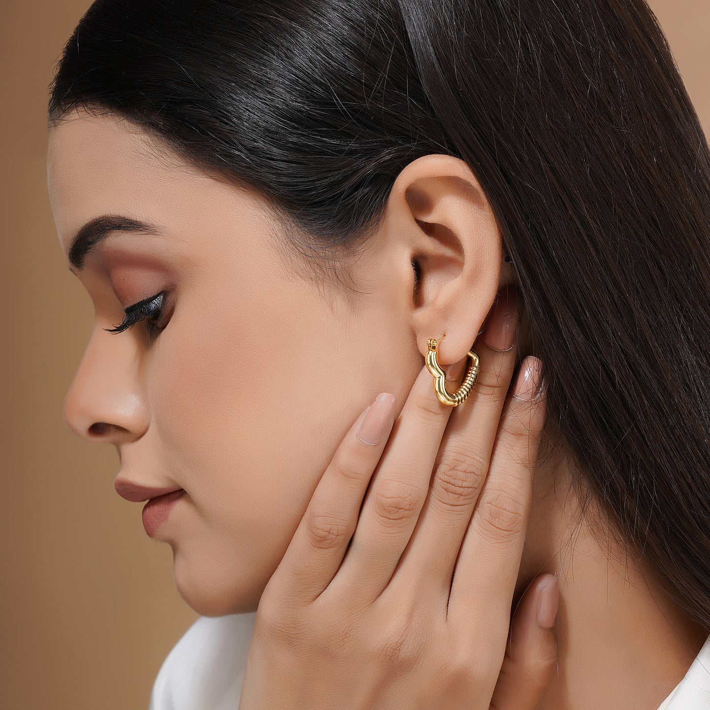 Essence Hoops