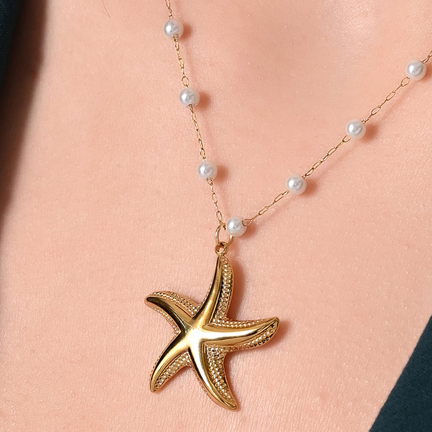 Classy Starfish Pearl Necklace