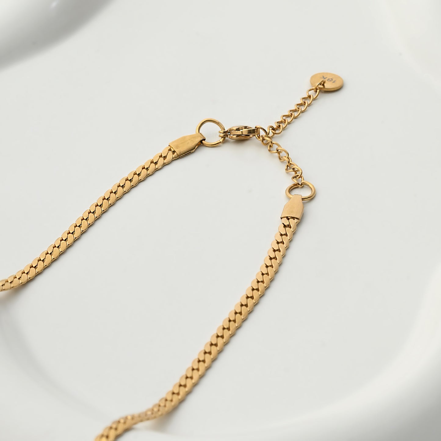 Golden Whisper Link Necklace