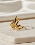 Curved Elegance Ring Seebora