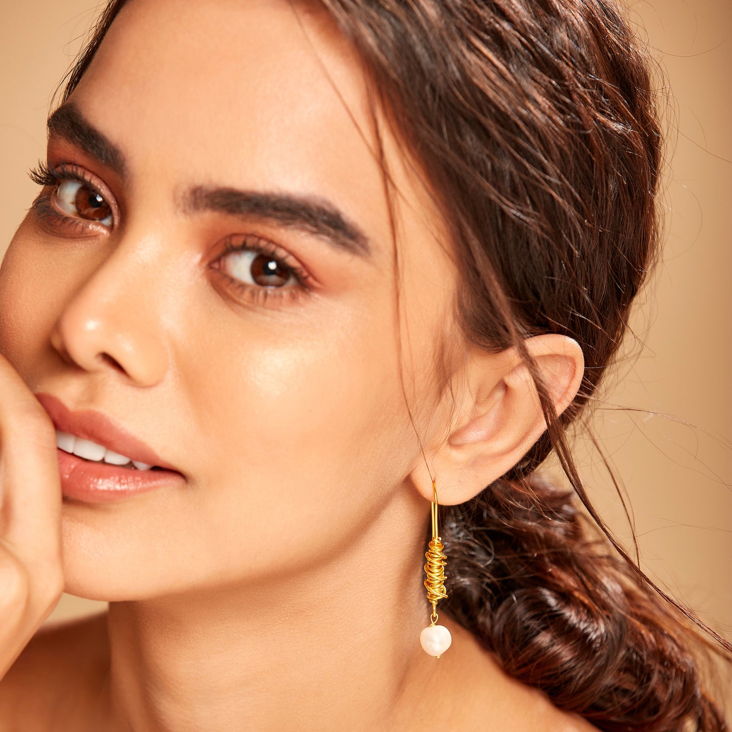 The Entwined Pearl Earrings