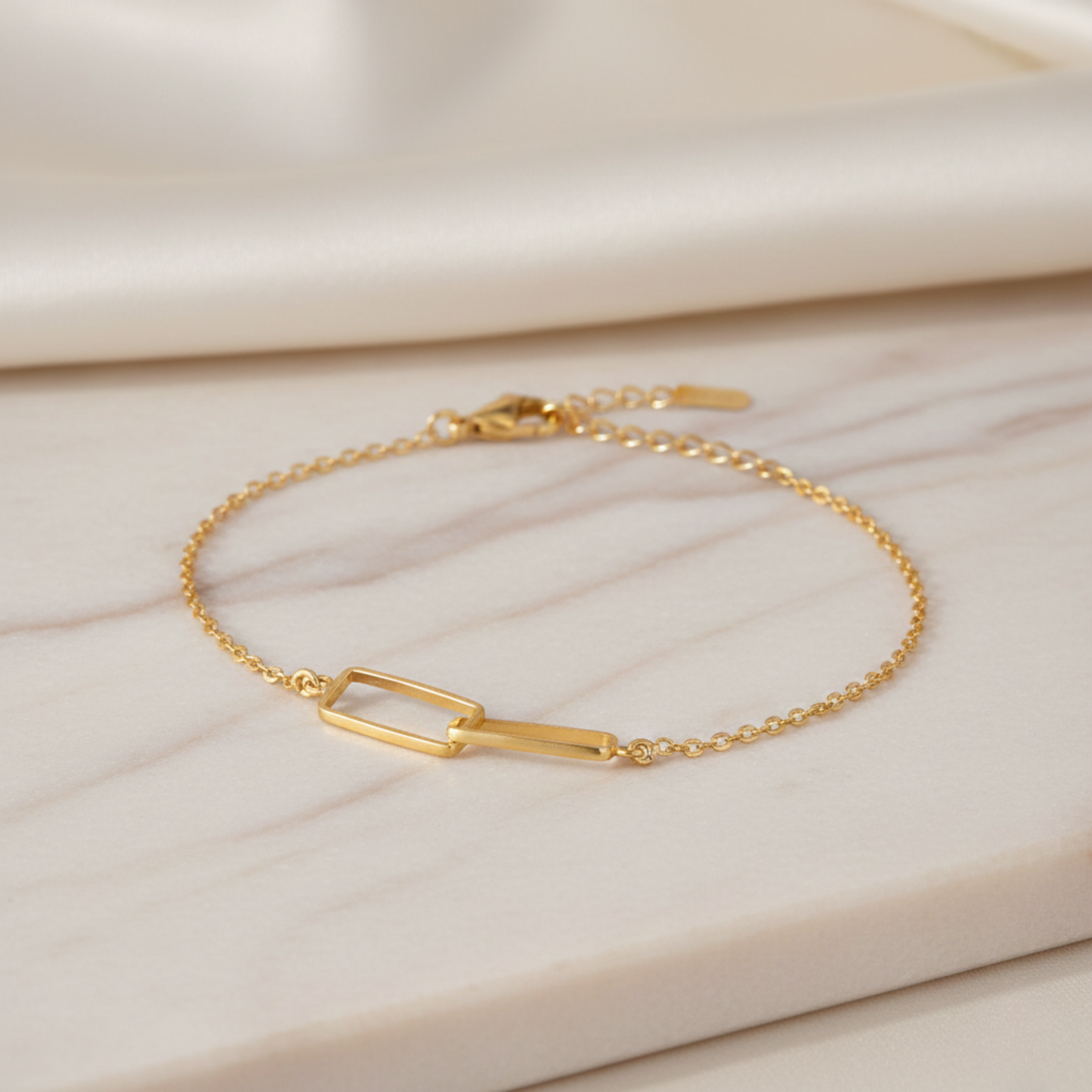 The Jada Link Bracelet