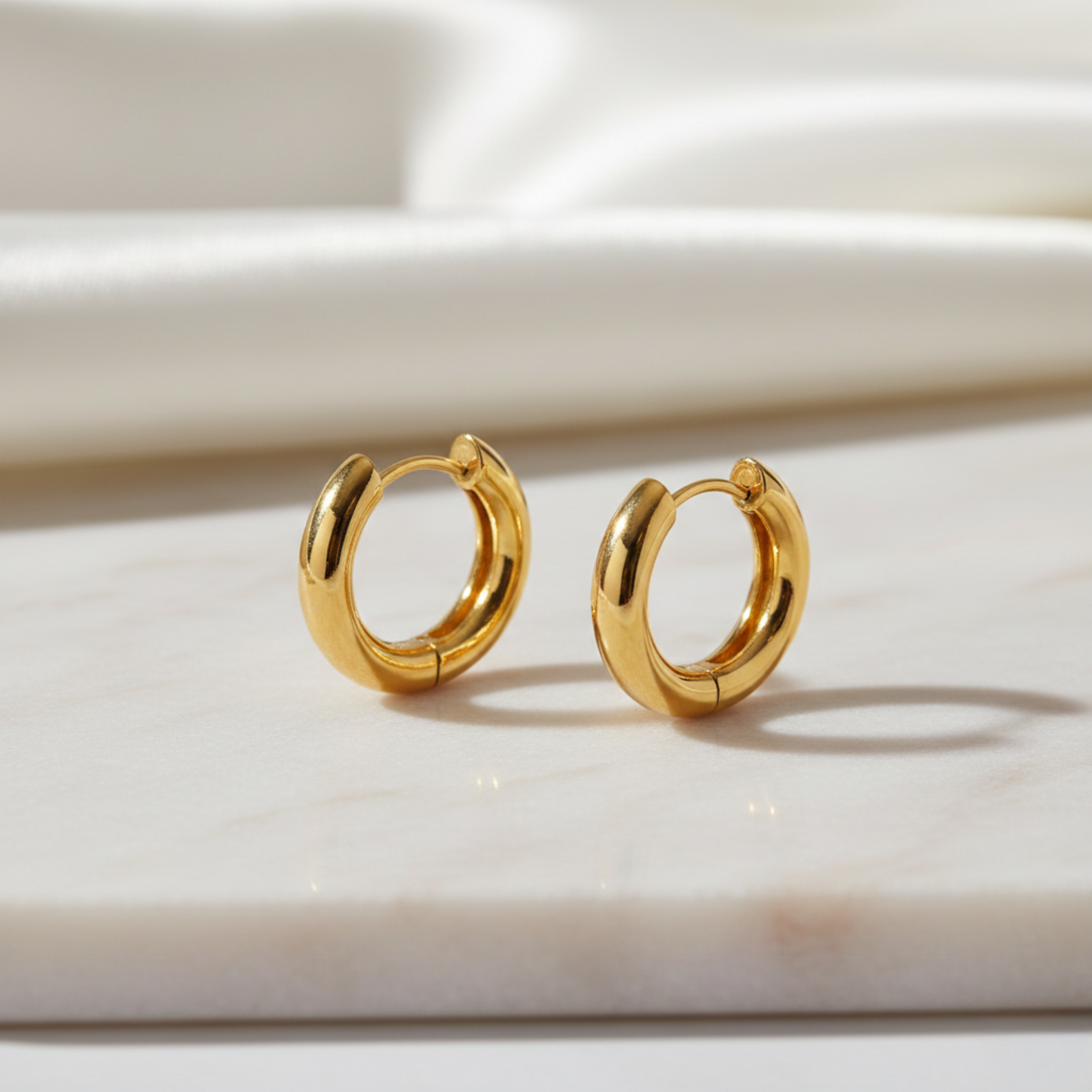 Tube Medium Hoops