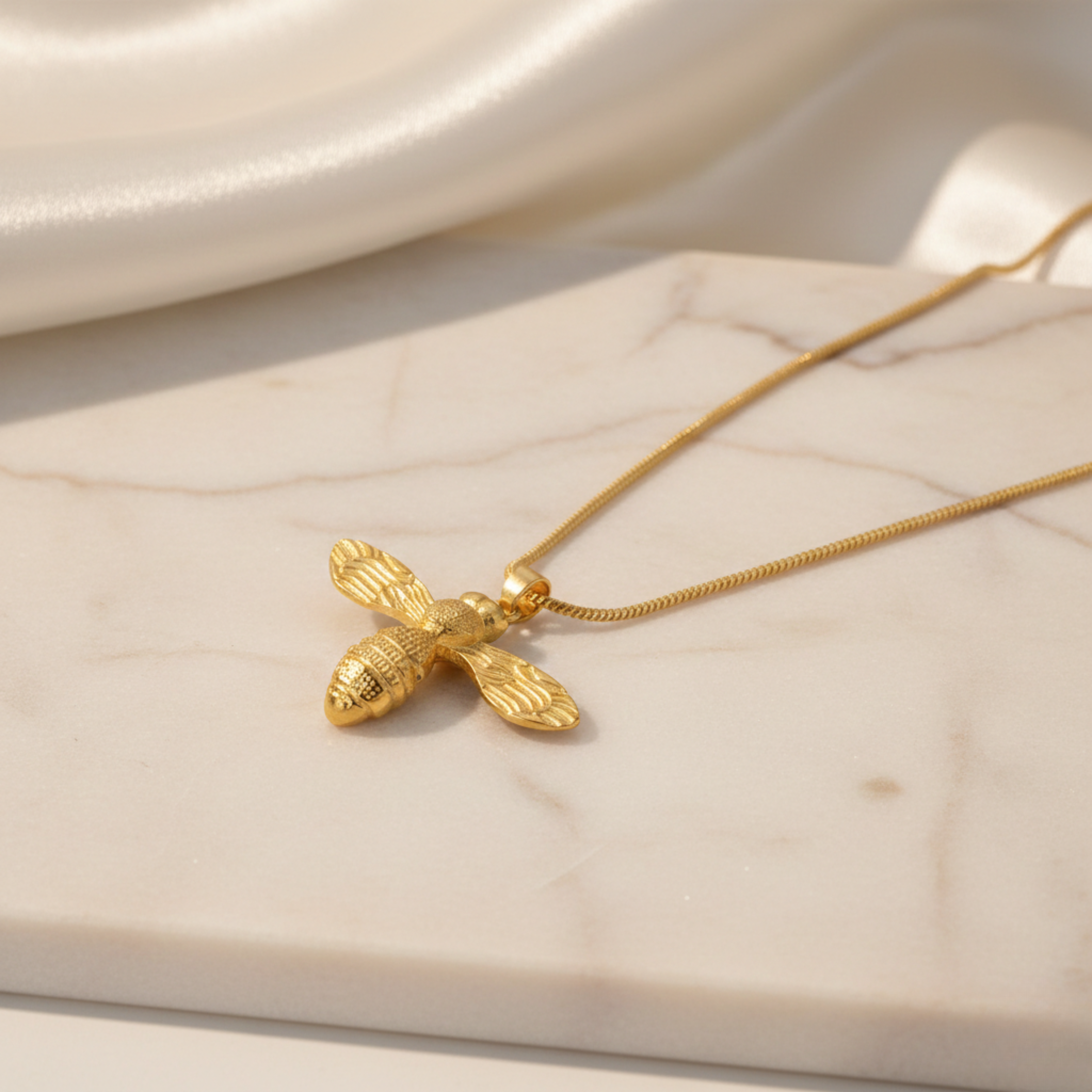 The Dragonfly Pendant Necklace