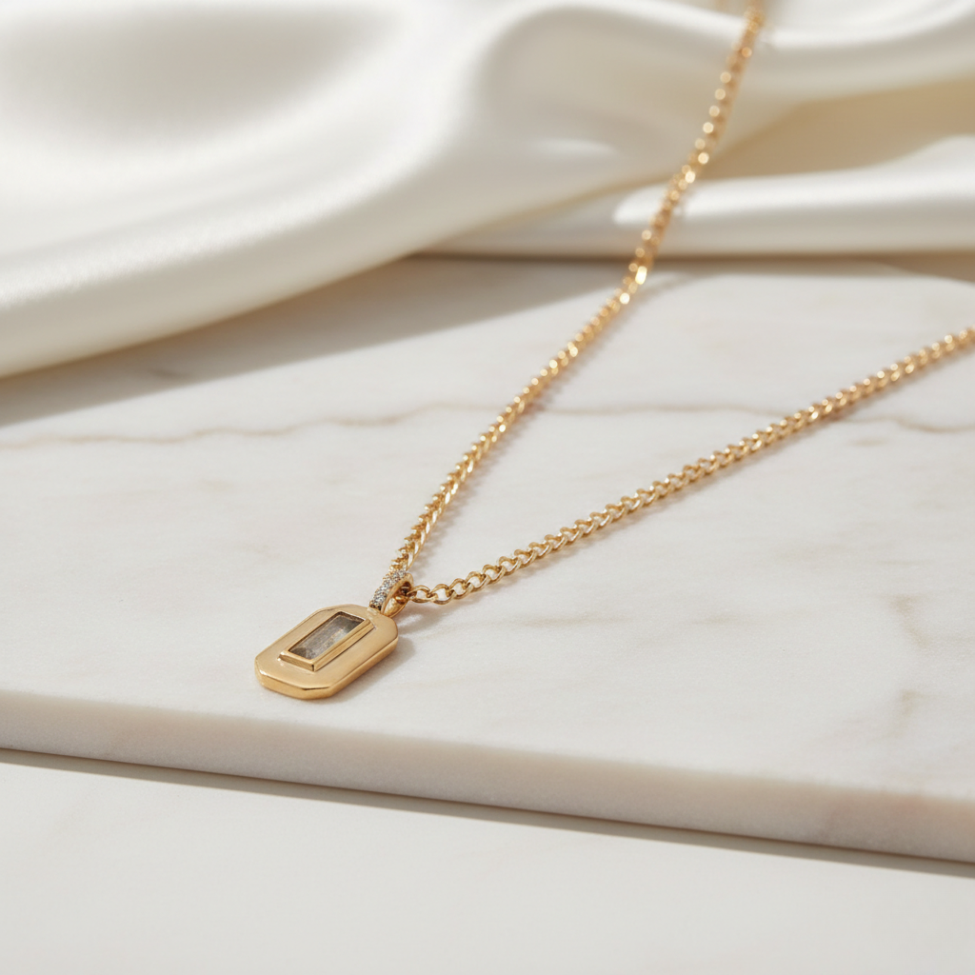 The Oblong Labradorite Necklace