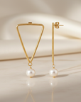 Pearl Trigon Earring