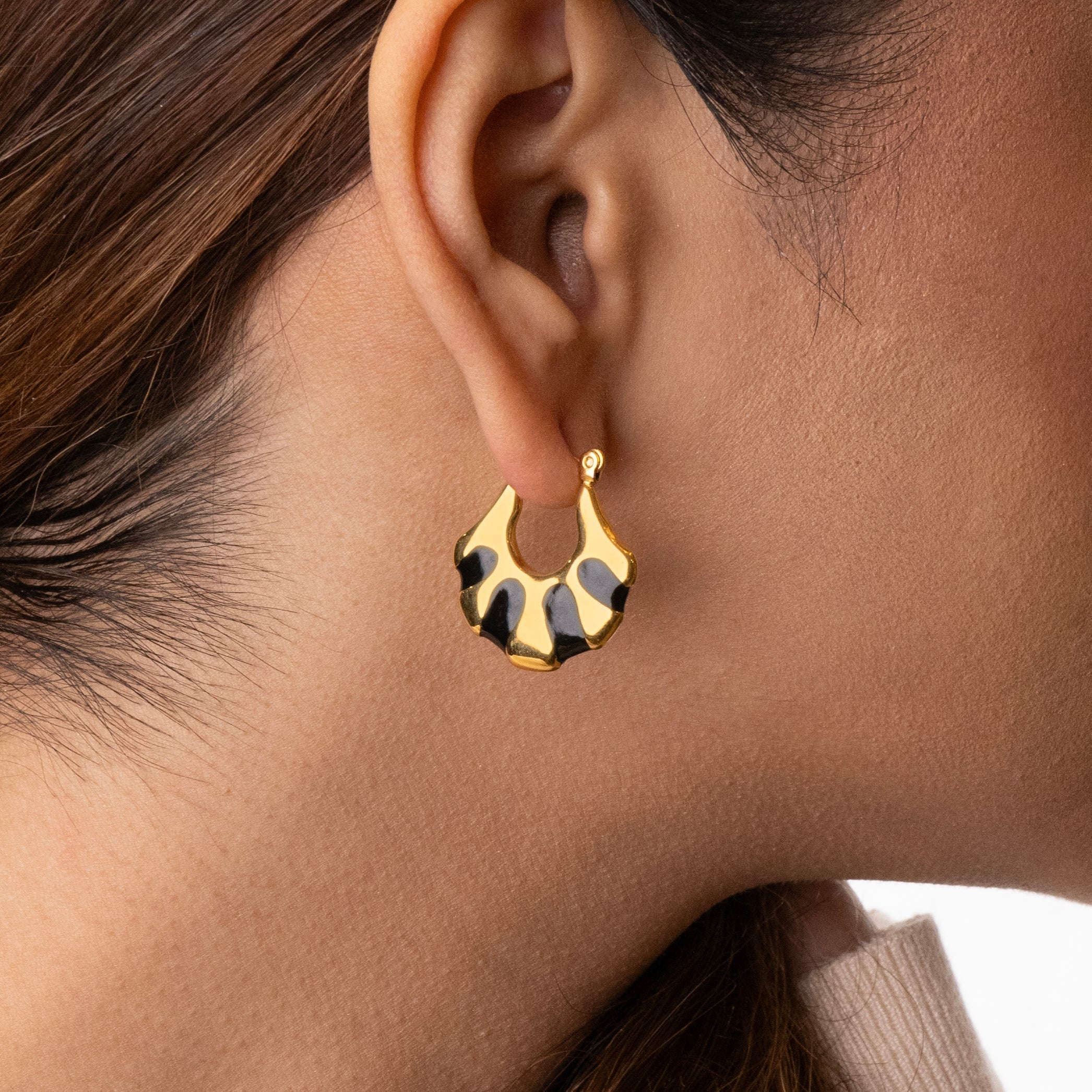 Elegant Edge Earrings Seebora