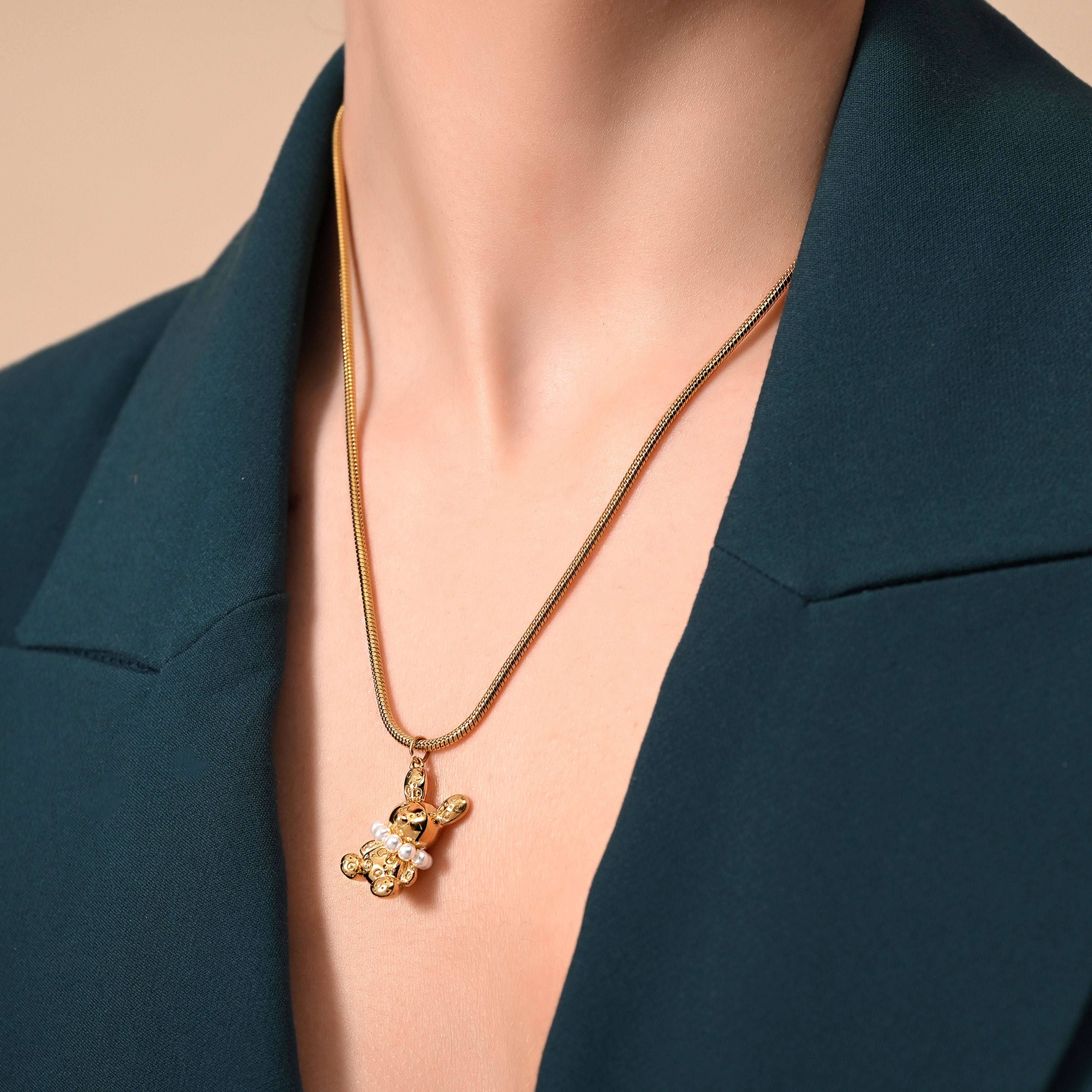 Ornate Aviary Bird Pendant Necklace Seebora