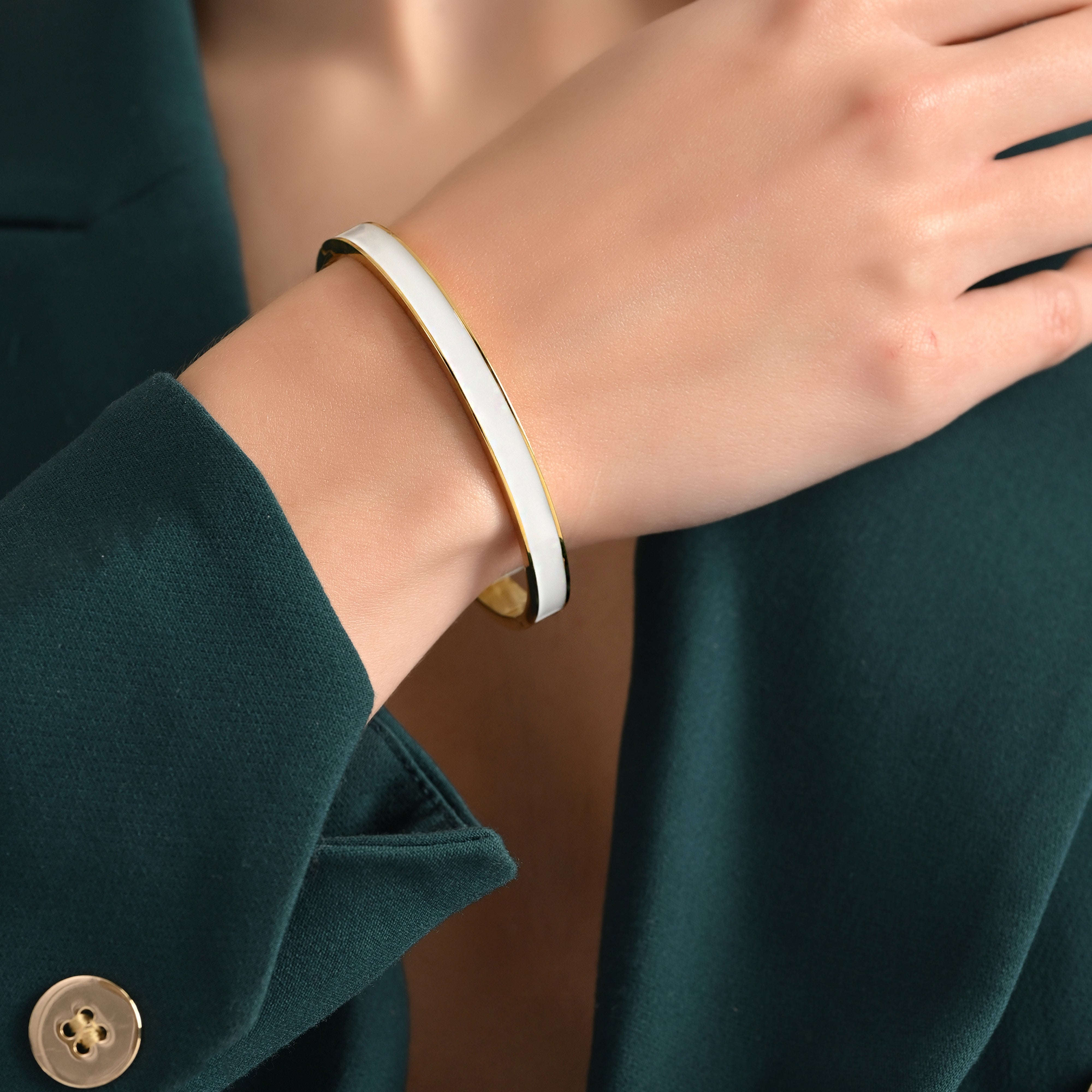 Pure Radiance Gold Bracelet Seebora