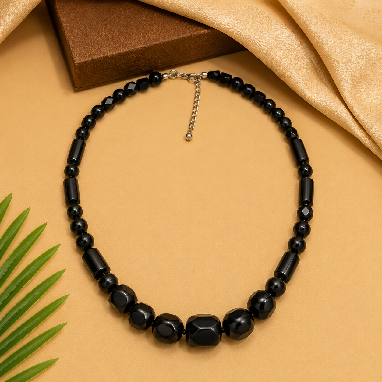 midnight necklace image
