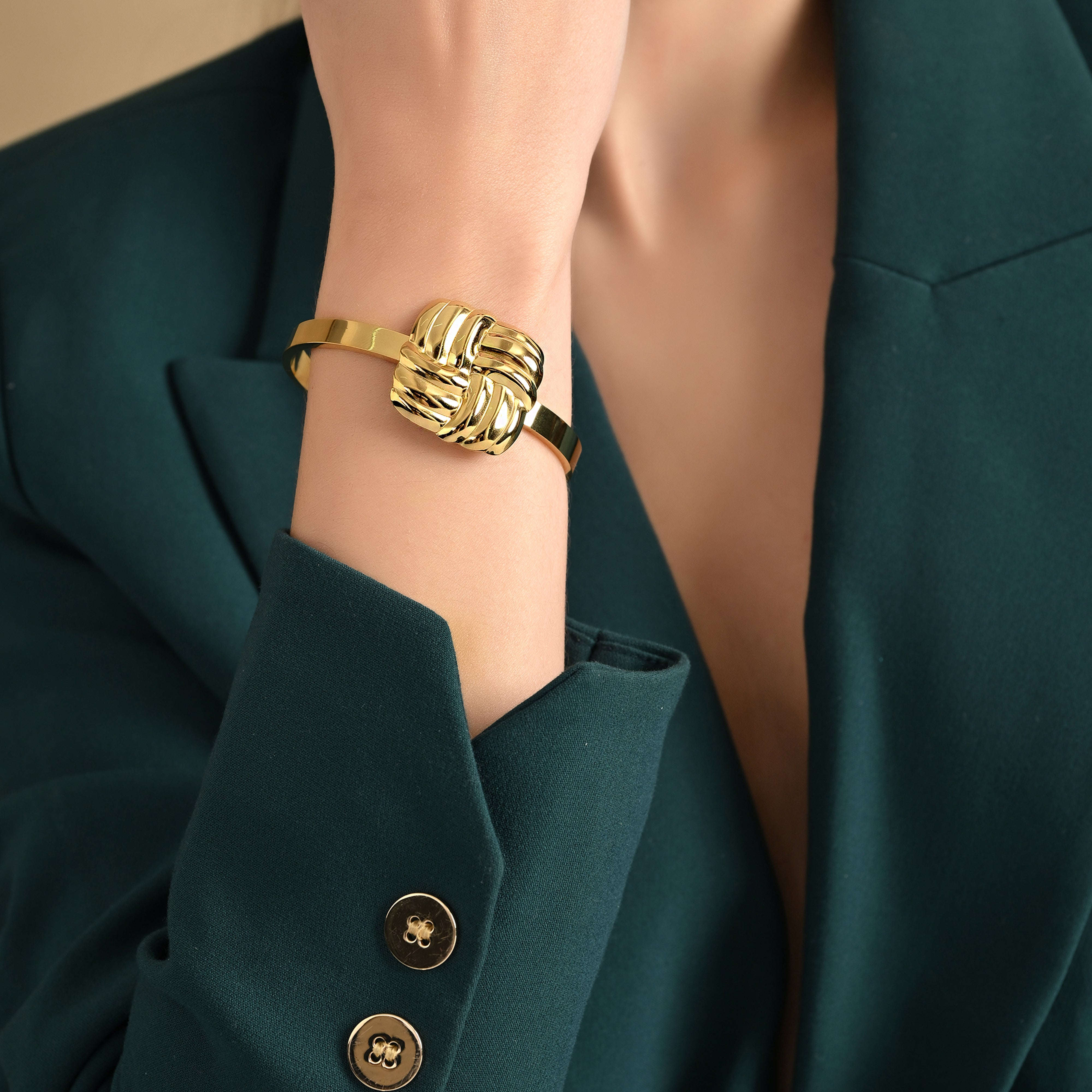 Unity Knot Cuff Bracelet | 24K Gold Plated & Anti-Tarnish Seebora